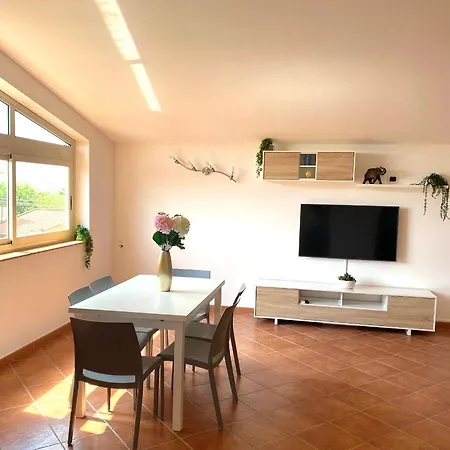 House 度假居 *